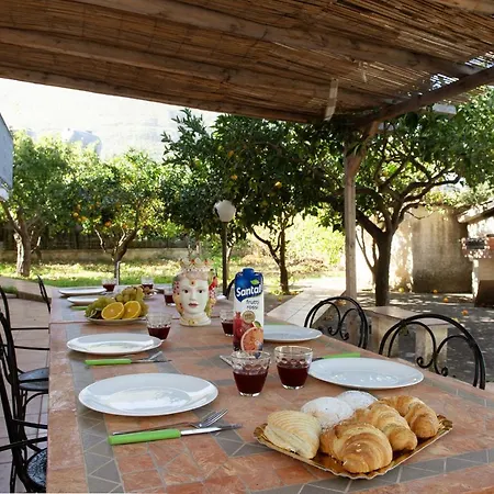 Villa Paradiso *